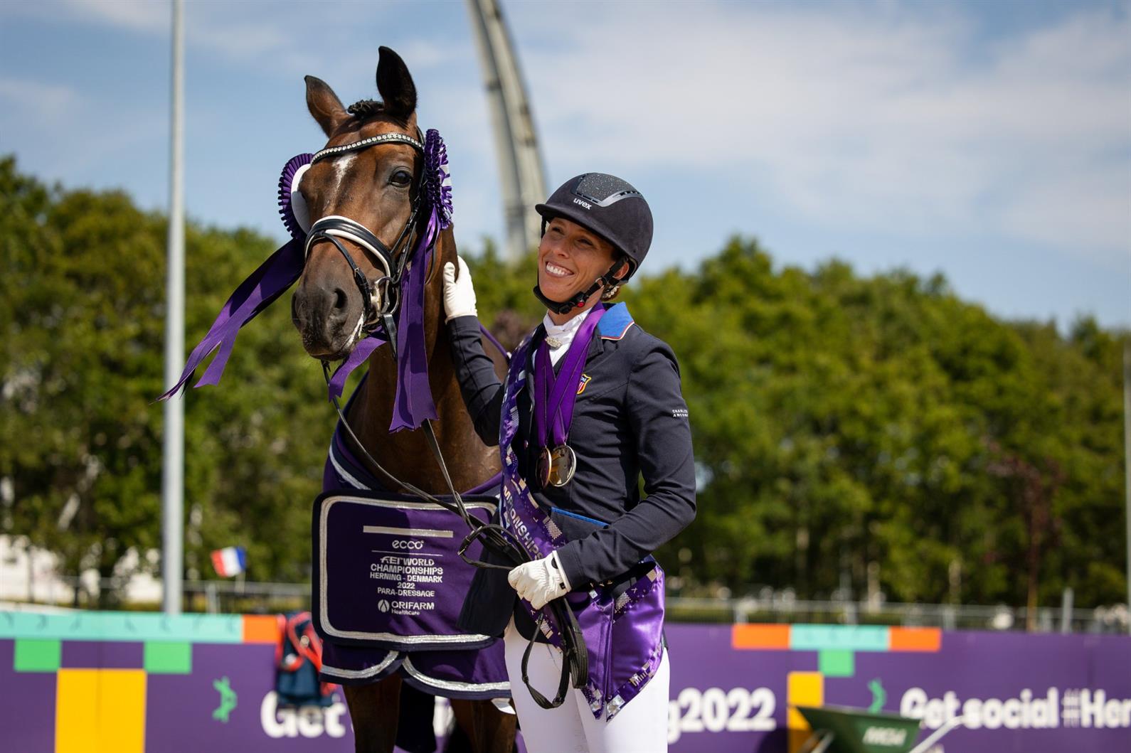 Kat Shoemaker and Quiana win individual silver for grade IV freestyle for the U.S. Para Dressage team.