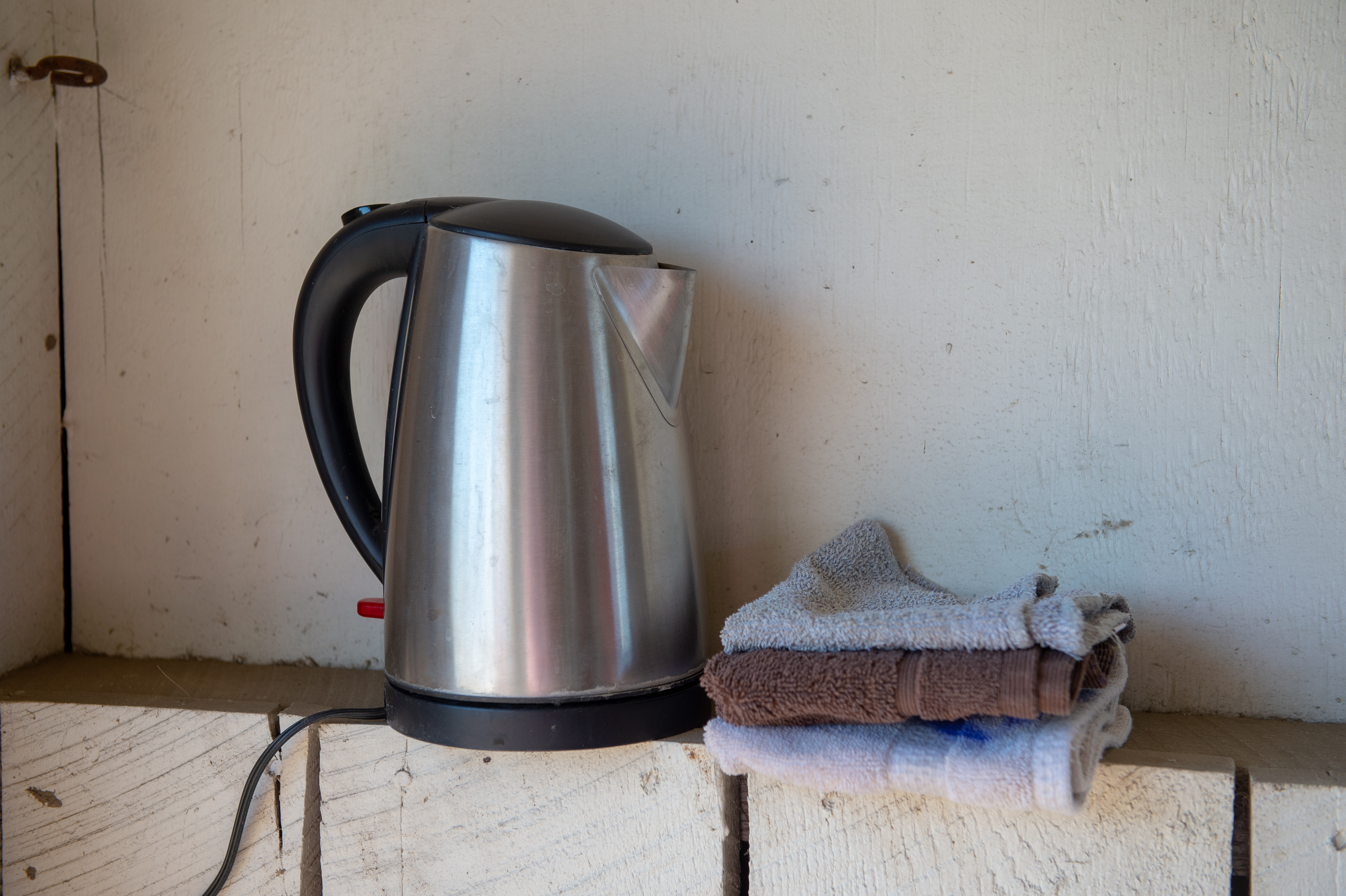 Instant Hot Kettle at the Barn - Pro Equine Grooms